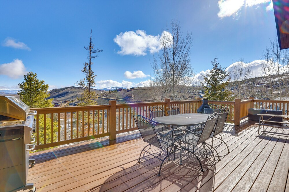 Private Hot Tub: Scenic Granby Vacation Rental!