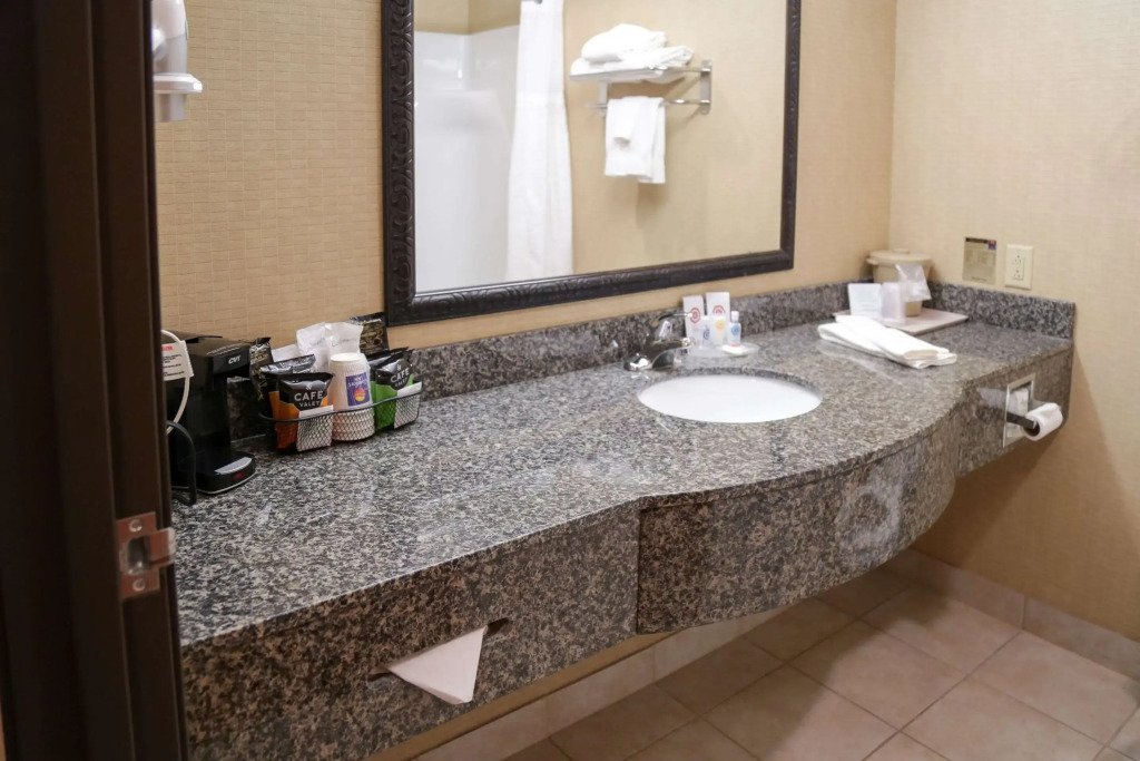 Comfort Inn & Suites Grinnell near I-80