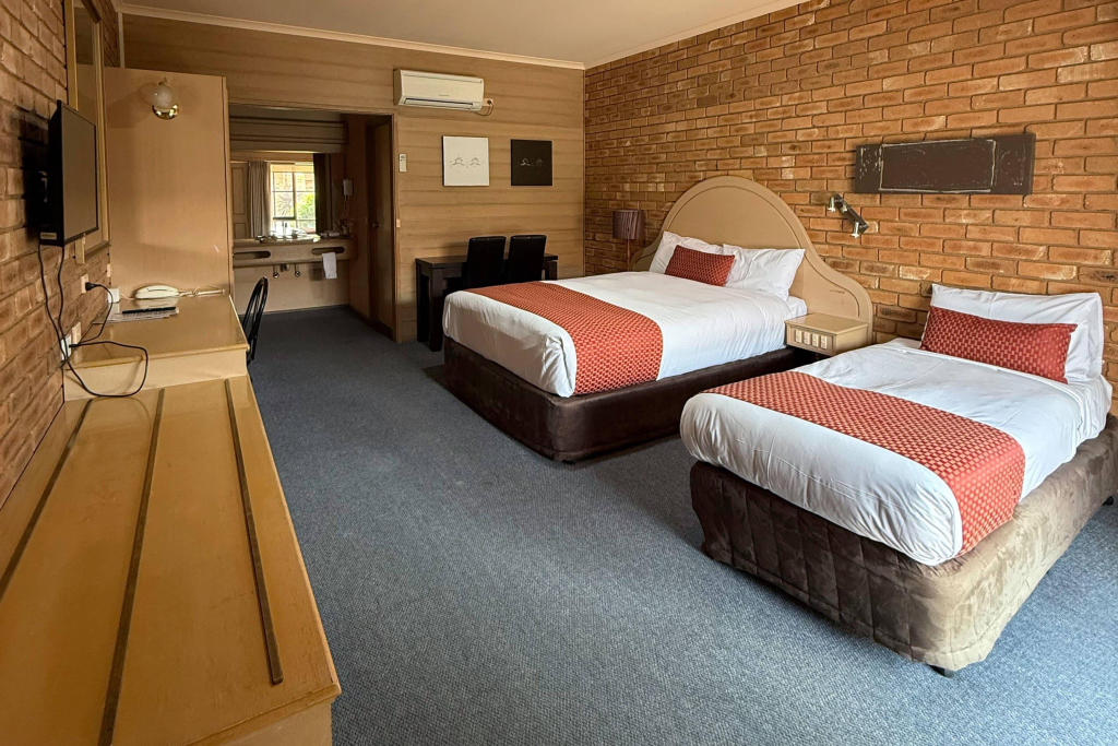 Quality Inn Colonial