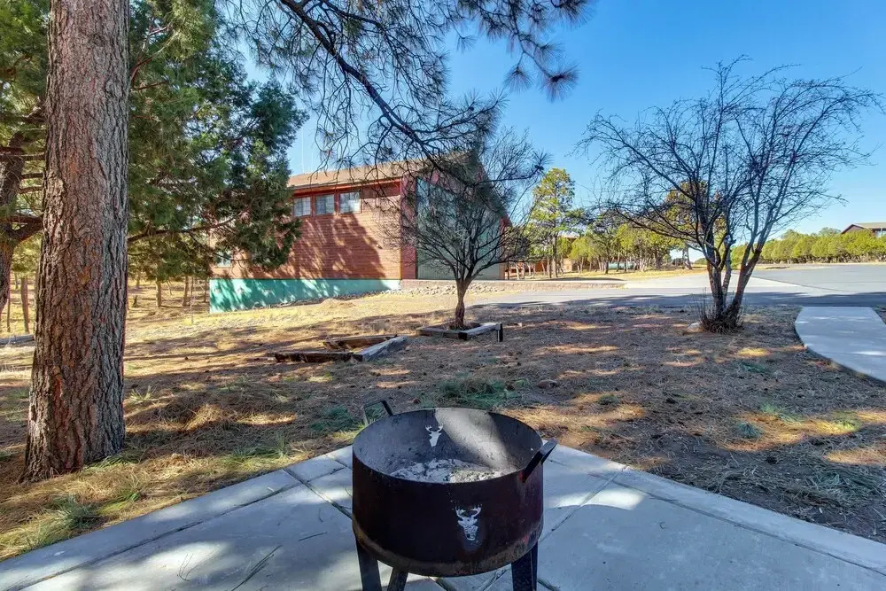 Hot Tub: 'ponderosa Paradise' Overgaard Cabin
