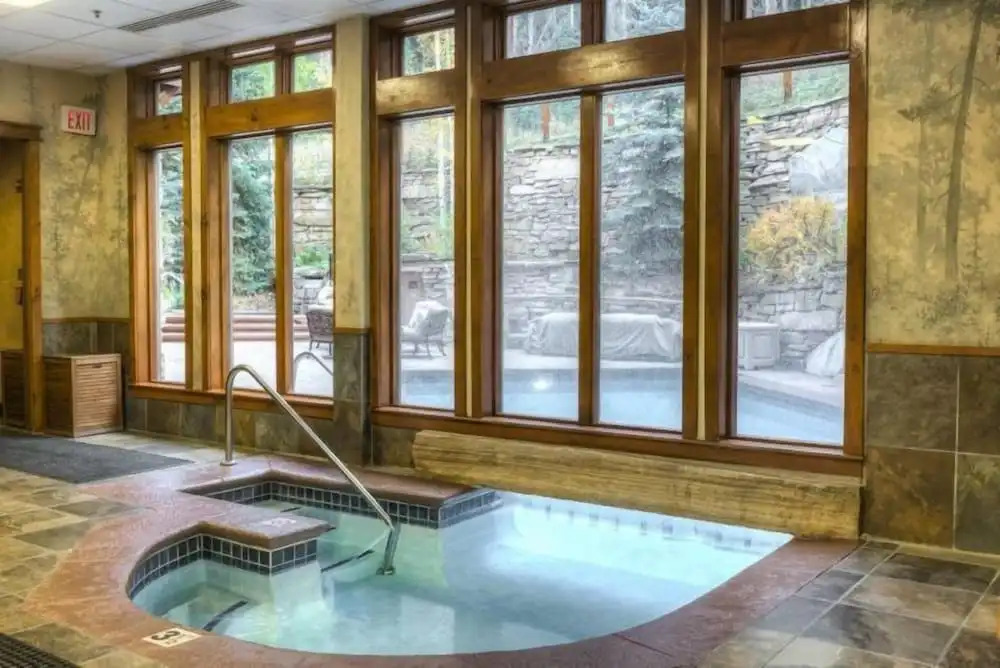 Premier 4 Bedroom Ski In, Ski Out Lone Eagle Condo With The Best Access To Skiing In Keystone