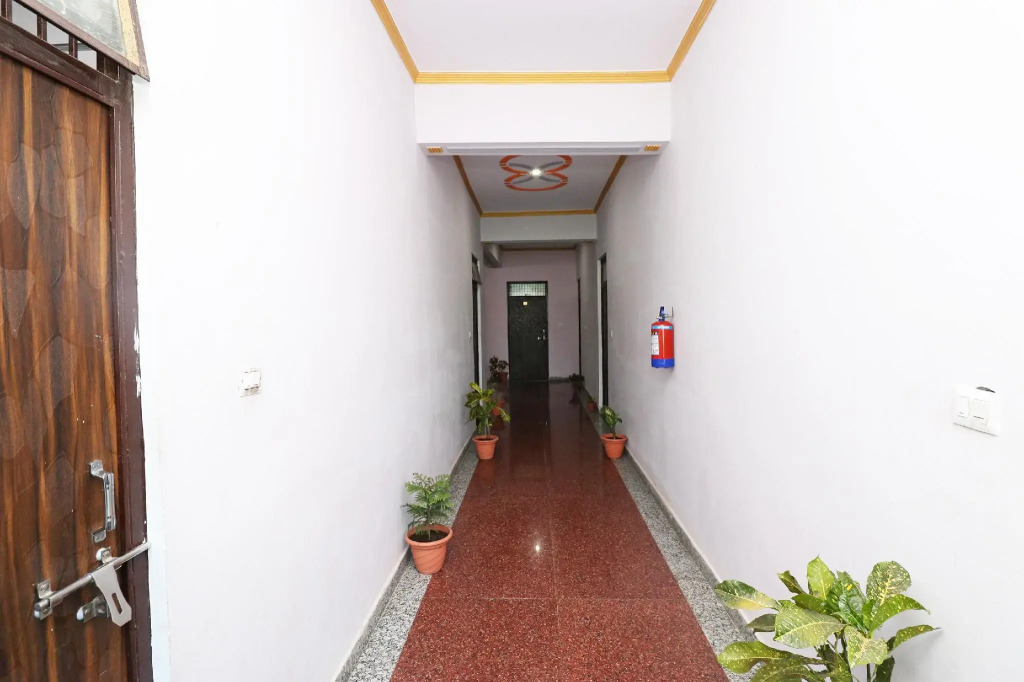 OYO 30759 Taj Path