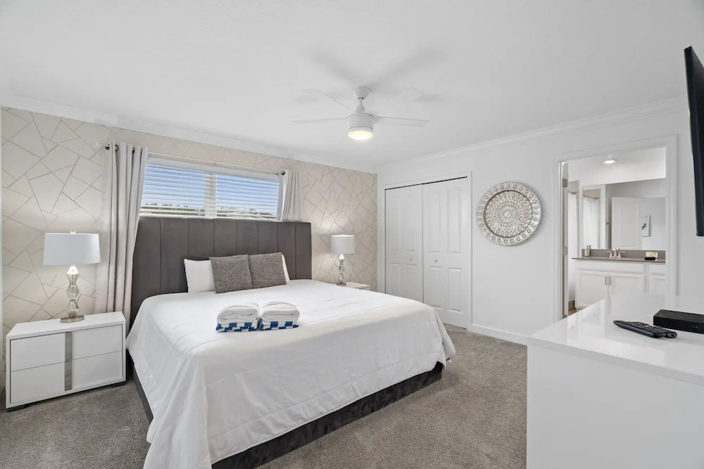 Stunning Home at Storey Lake Close to Disney