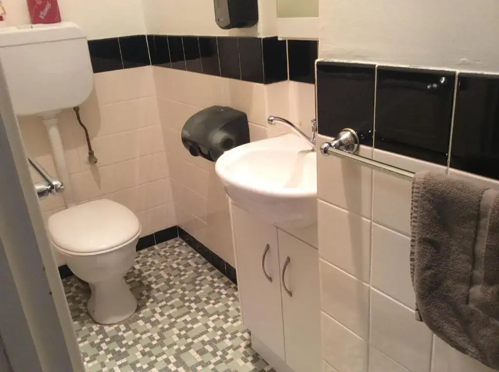 New Whyalla Hotel