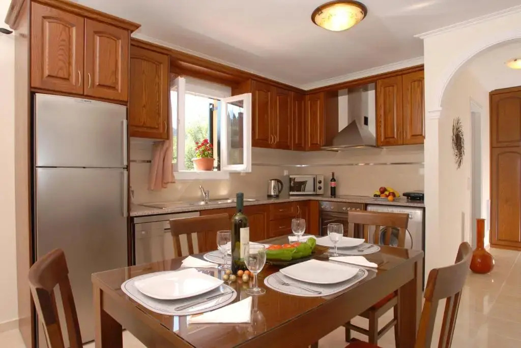 Dimitris Apartments