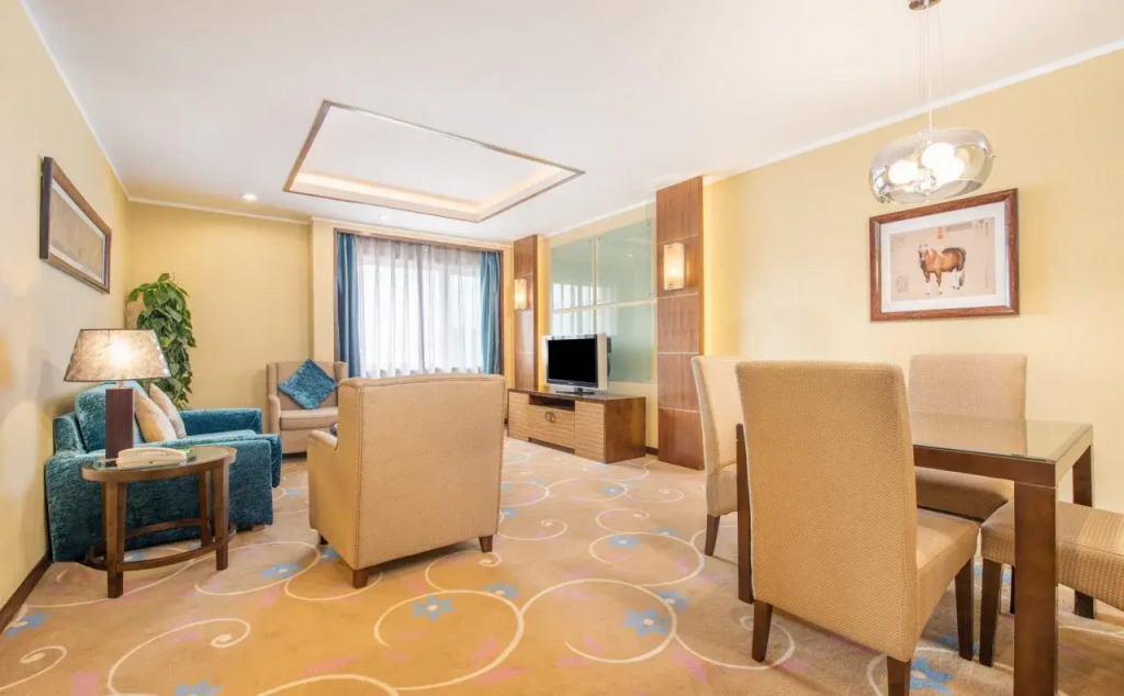 Holiday Inn Downtown Beijing