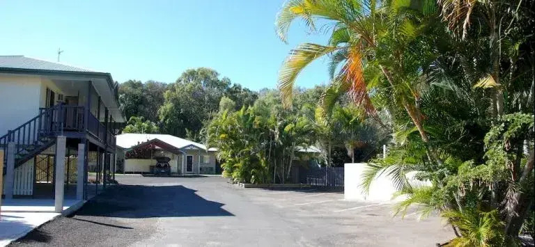 Agnes Palms Motel