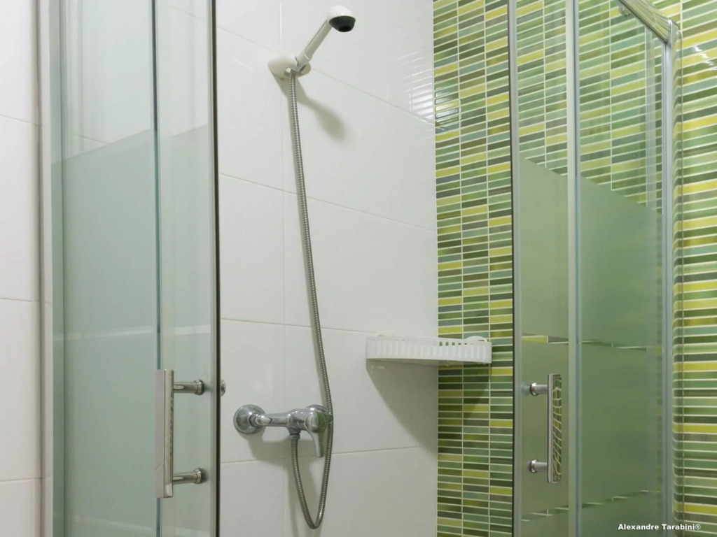 B09 - Downtown Spa Apartment