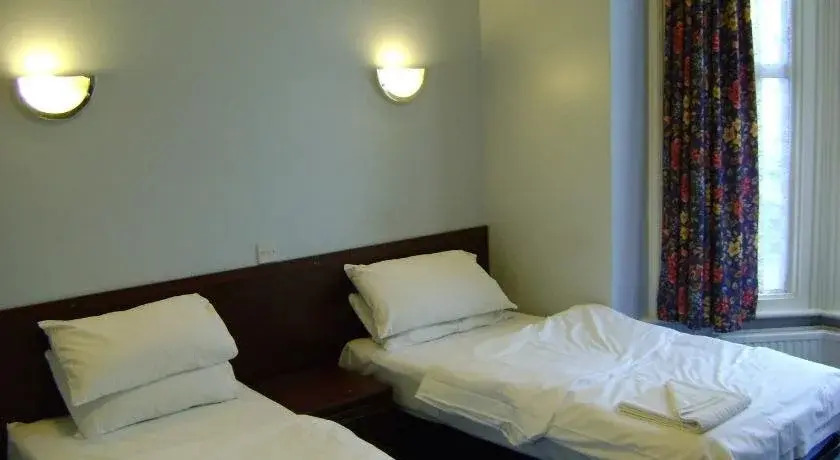 Croydon Hotel