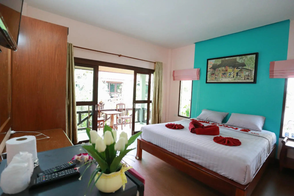 Sang Aroon Bungalow