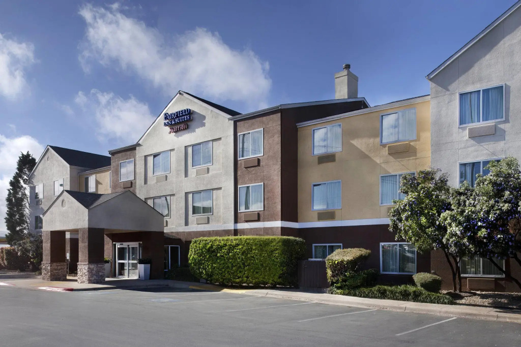 Fairfield Inn & Suites Austin University Area