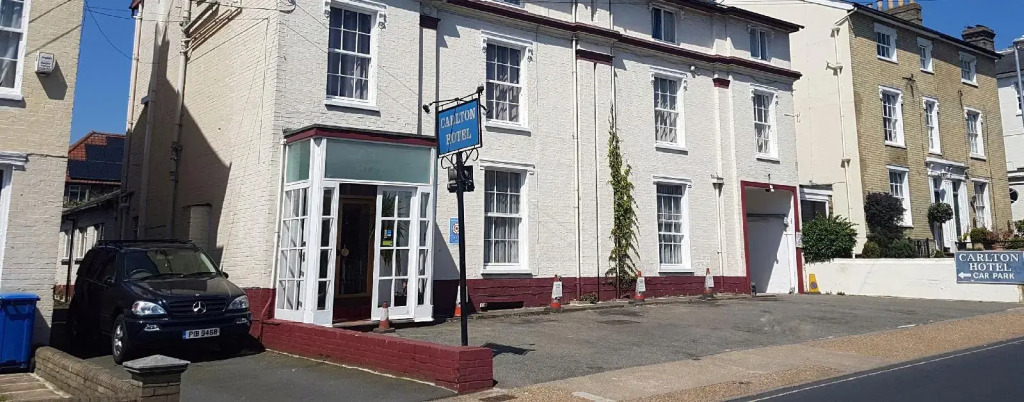 The Carlton Hotel