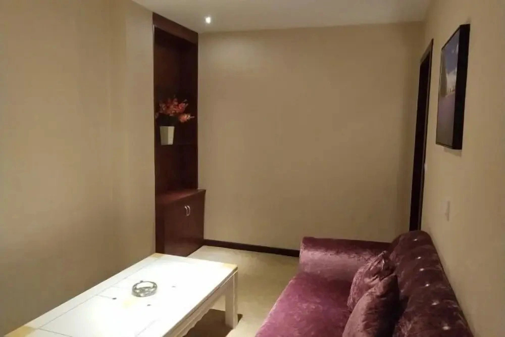 95 Hotel Chain