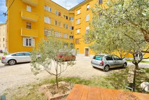 Apartment Populare