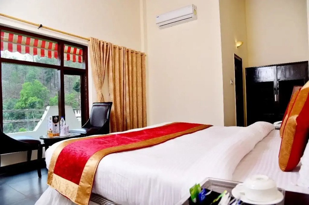 Savara Kumkum Inn