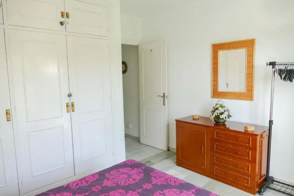 Stunning Apartment La Colinas de Calahonda with Sea Views