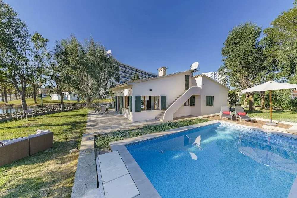 Villa Ficus