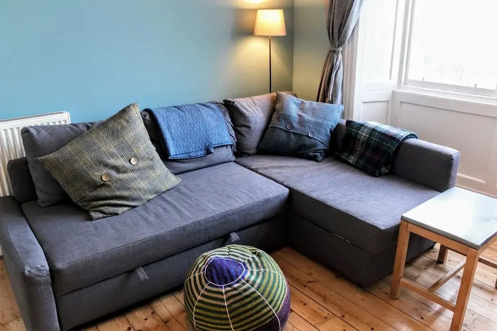 Modern Arthurs Seat Apartment