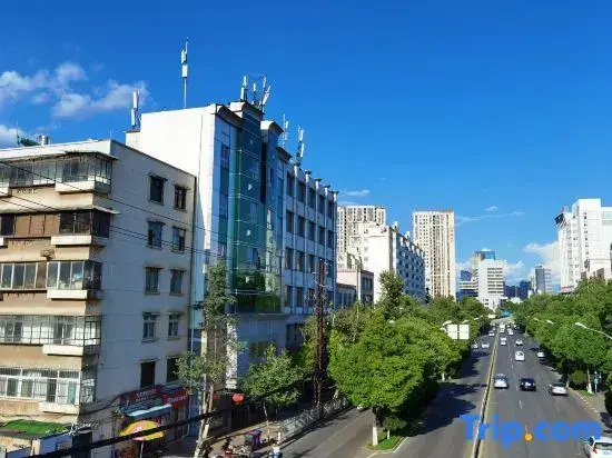 Huatu Hotel