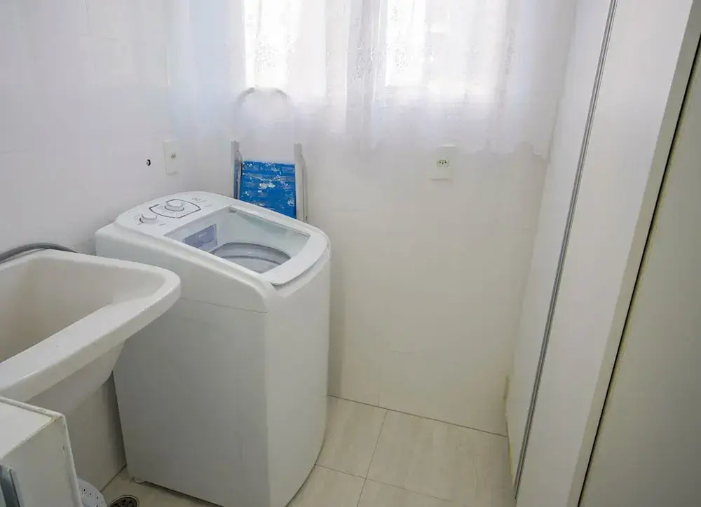 Apto Completo com Wi-fi Ar-cond a 200m da Praia