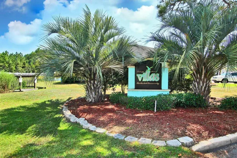 Orange Beach Villas - Beach Retreat by Youngs Suncoast