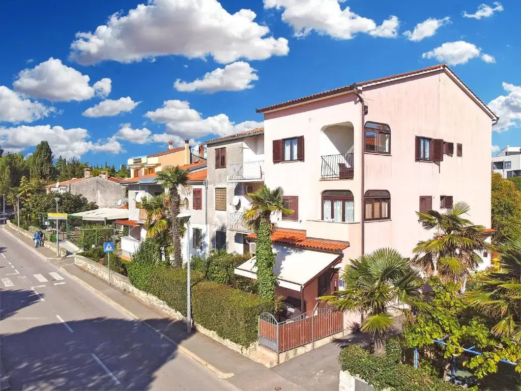 Apartments Branka 2099