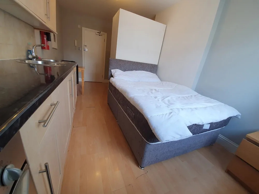 Studio Apartment in South Kensington 7