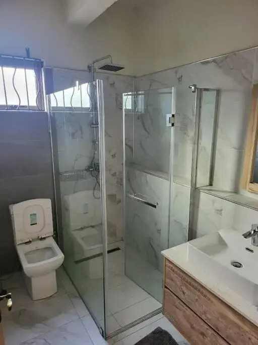 luxury cheerful 4 bedrooms villa in Calodyne