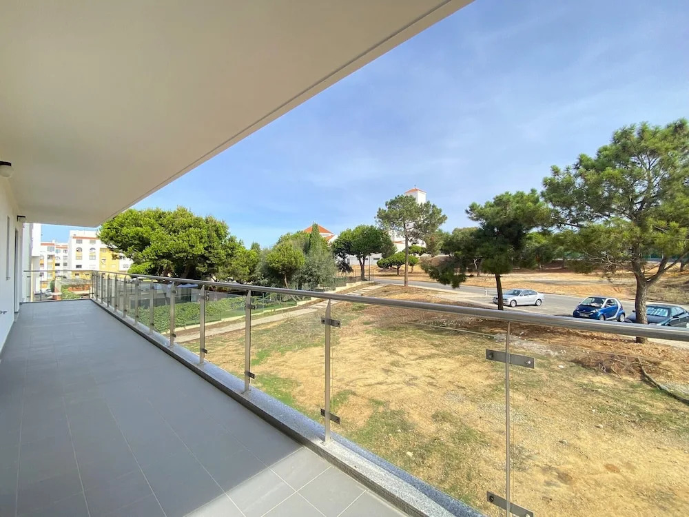 Quarteira Modern by Homing