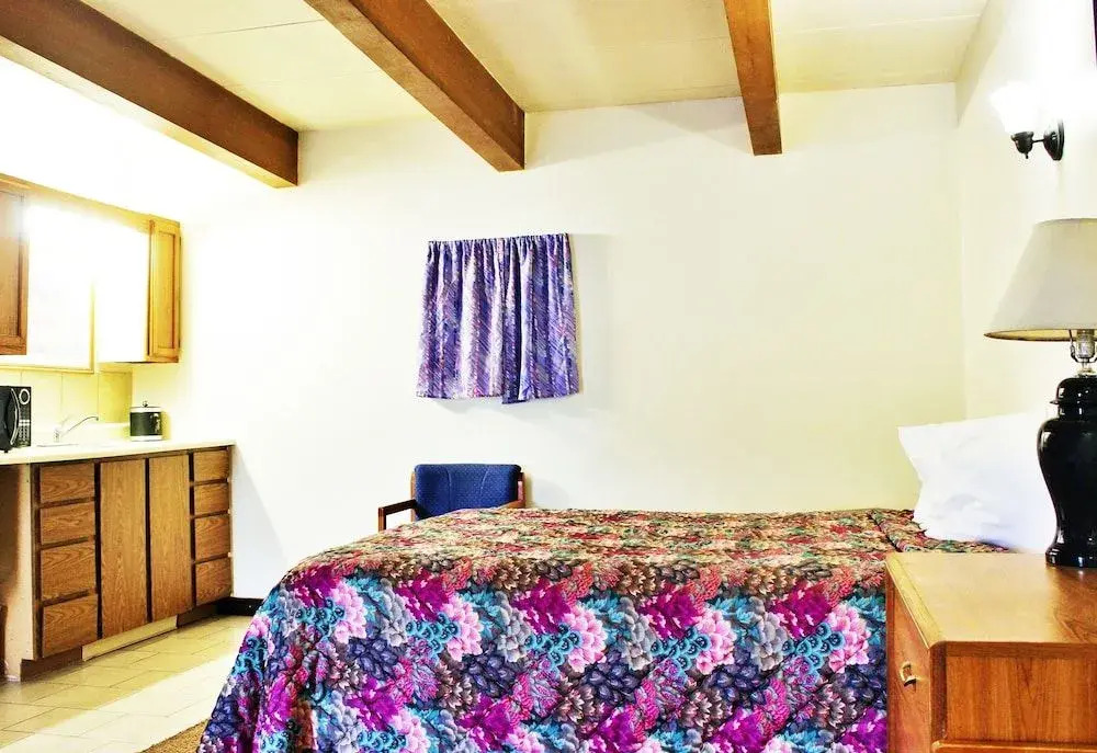 I-84 Motor Inn