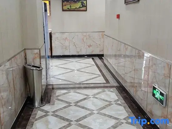 Tongling Baihui Business Hotel