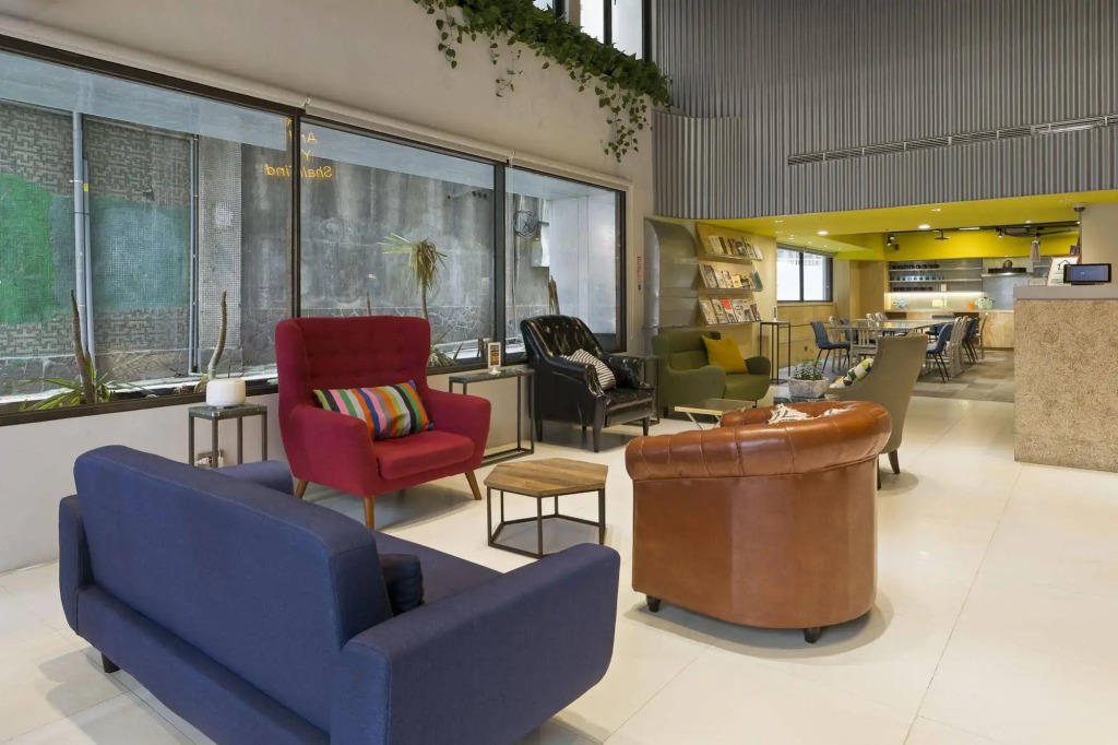 Bouti City Capsule Inn - Hostel