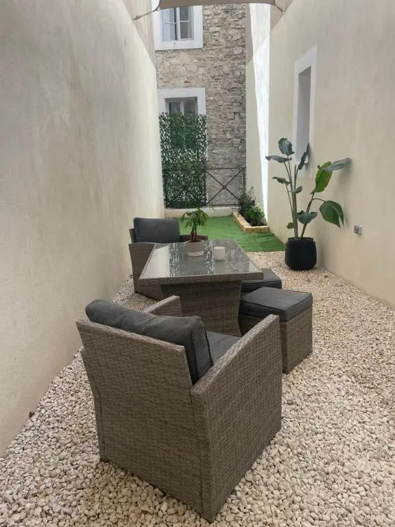 SAKINA Appartement en bord de sorgue