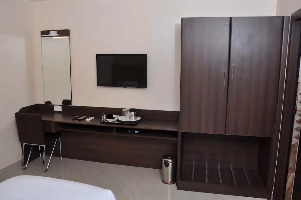 Almas Inn Hotels & Resorts