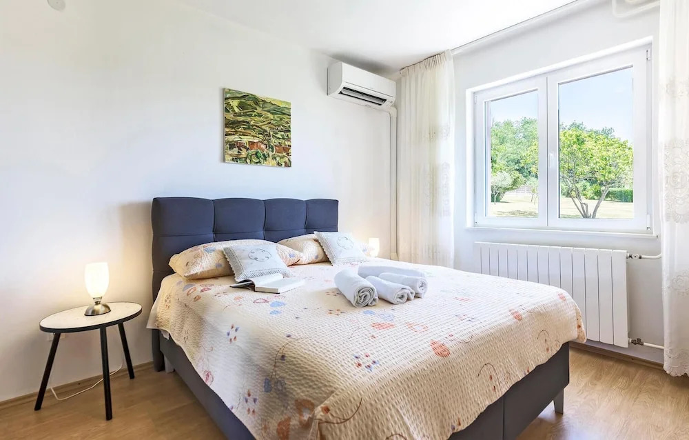 Amazing Apartment in Nedescina With 3 Bedrooms, Internet and Outdoor Swimming Pool