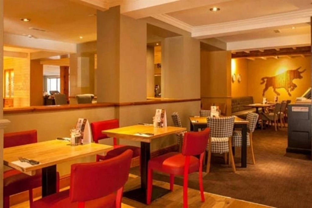Premier Inn Guildford North - A3