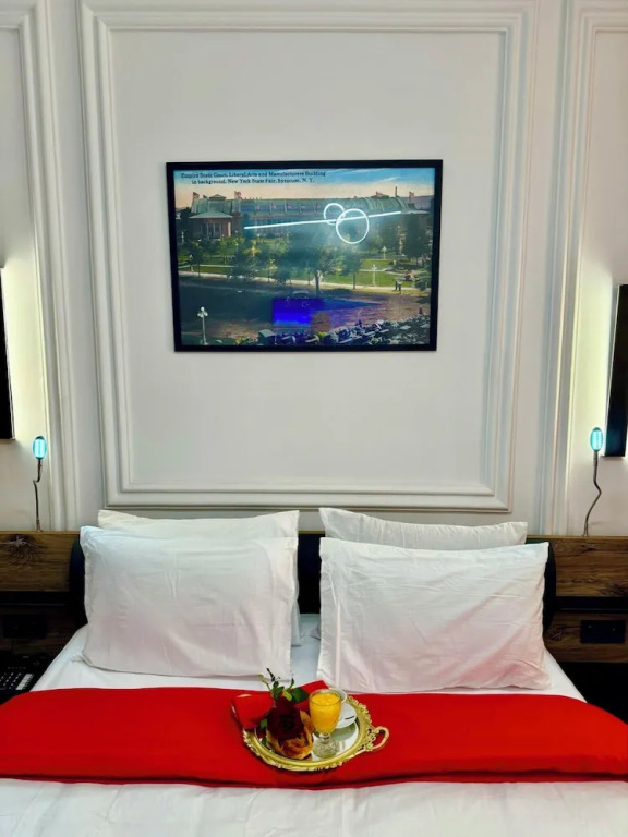 The Hotel Syracuse