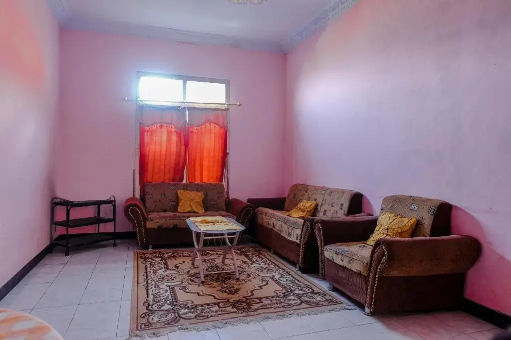 OYO 1351 Tanggulasi Resto & Residence Syariah