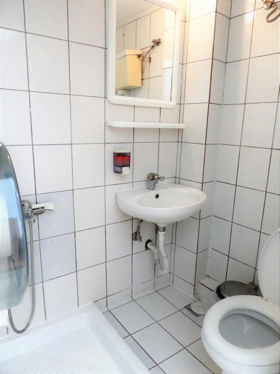 Fivos Hotel - Hostel