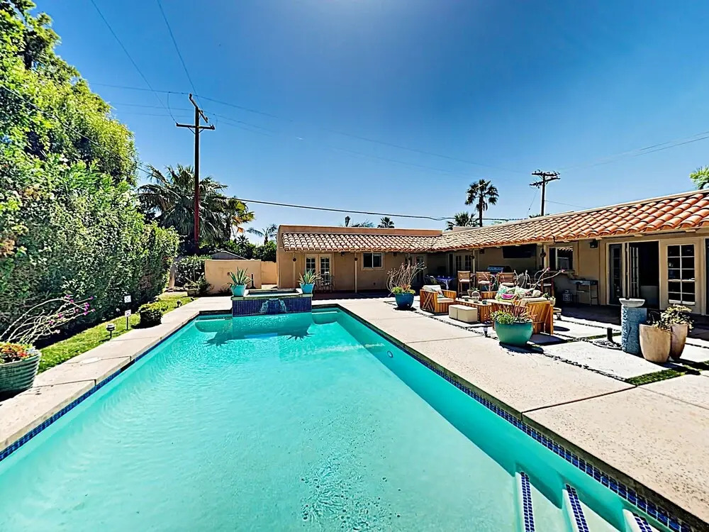 1088 Palm Springs - 3 Br Home