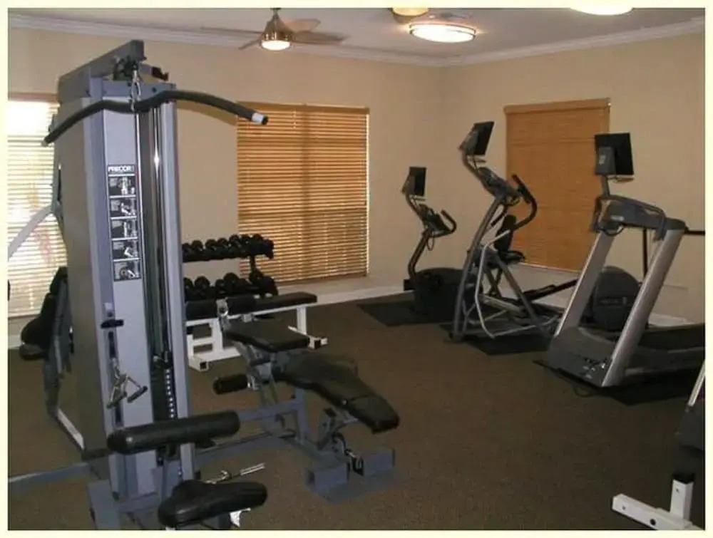 AC-311: Cozy Clearwater Condo