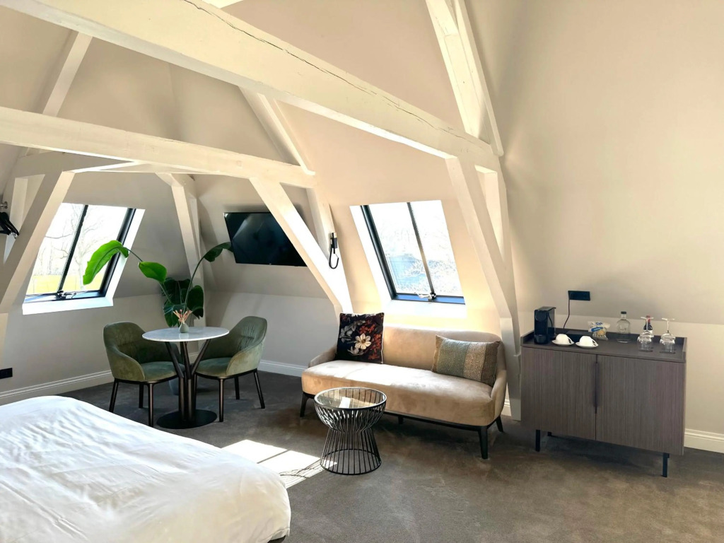 Hotel Flora Batava