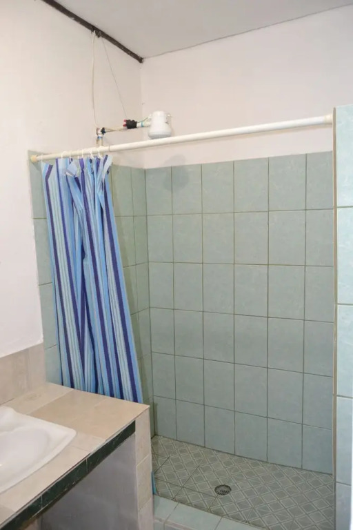 Budget Cheerful Entire Private Belizean One Bedroomed Home