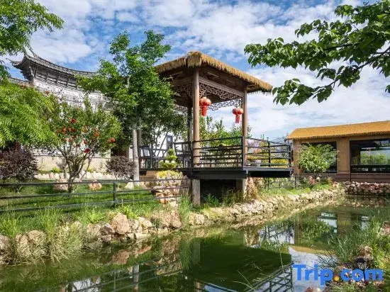 Shaxi Hidden Creek Homestay