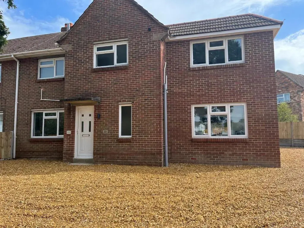 House - Sleeps 14, Onsite Parking & Pets Allowed