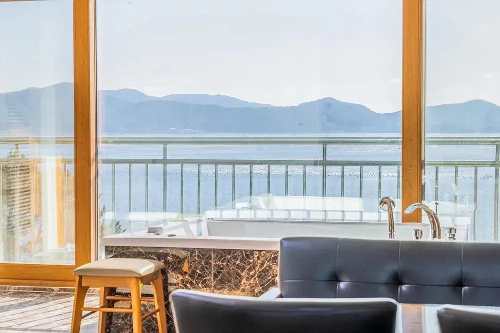 Geoje Daesan Oceanview Spa Pension