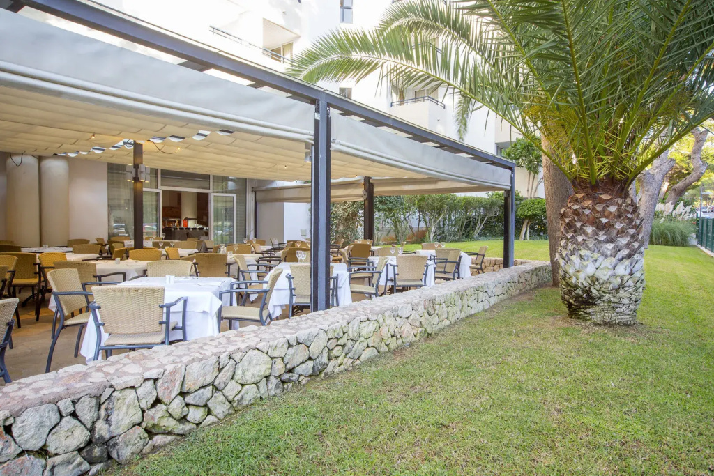 Hipotels Bahía Grande Aparthotel