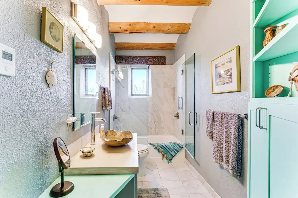 14 Mi to Taos Ski Valley: Mtn-view Gem w/ Patio!
