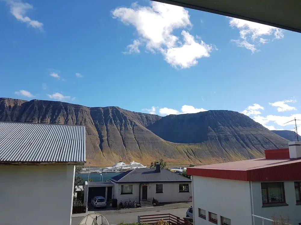 Sigurhæð Apartment