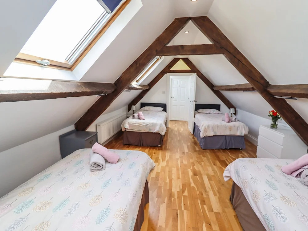 Reighton House